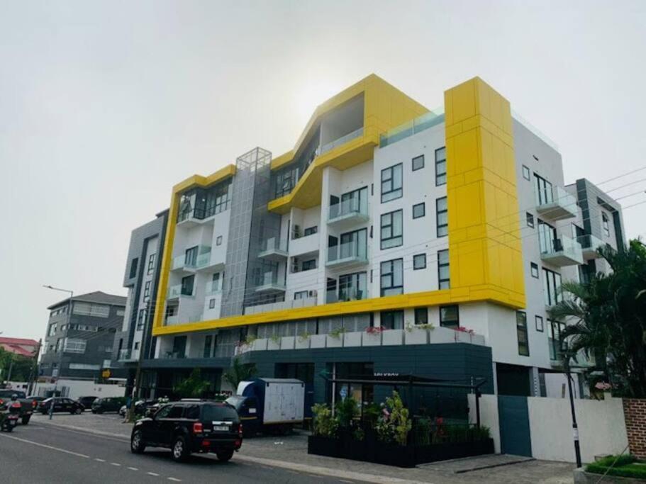 Luxury Labone Edge 2-Bedroom Apartment In Accra - Fivehills Homes ภายนอก รูปภาพ