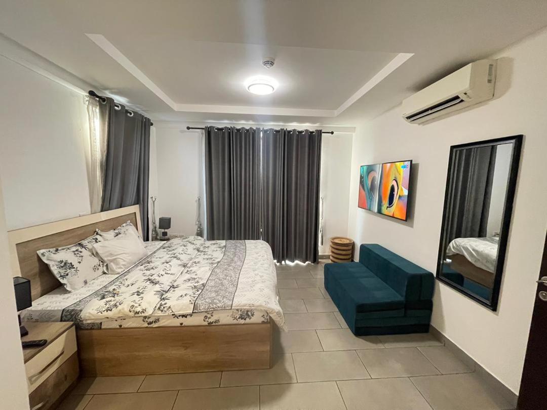 Luxury Labone Edge 2-Bedroom Apartment In Accra - Fivehills Homes ภายนอก รูปภาพ